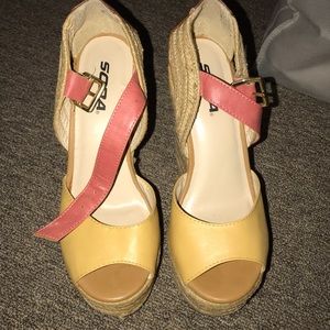 Summer platforms! Off yellow & pink